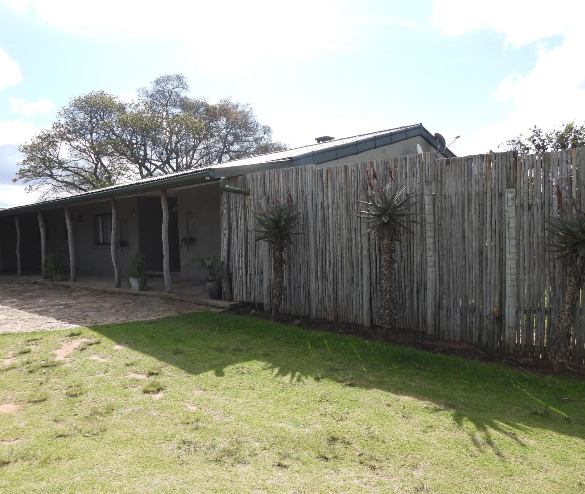 The Ranch House At African Safari Lodge Grahamstown Dış mekan fotoğraf